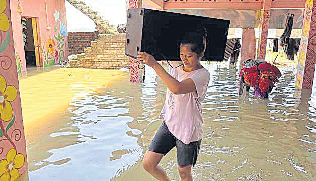Ganga, Yamuna rise above 82m mark for first time in 20 years