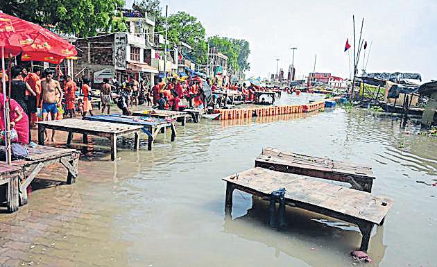Water recedes in Prayagraj, admn continues to be on the alert