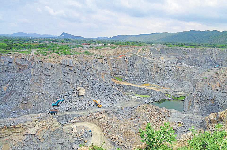 State recorded 2,096 cases of illegal mining in 5 yrs: Centre