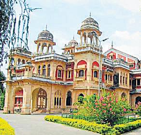 AU to now offer four-year Hons with research degree progs