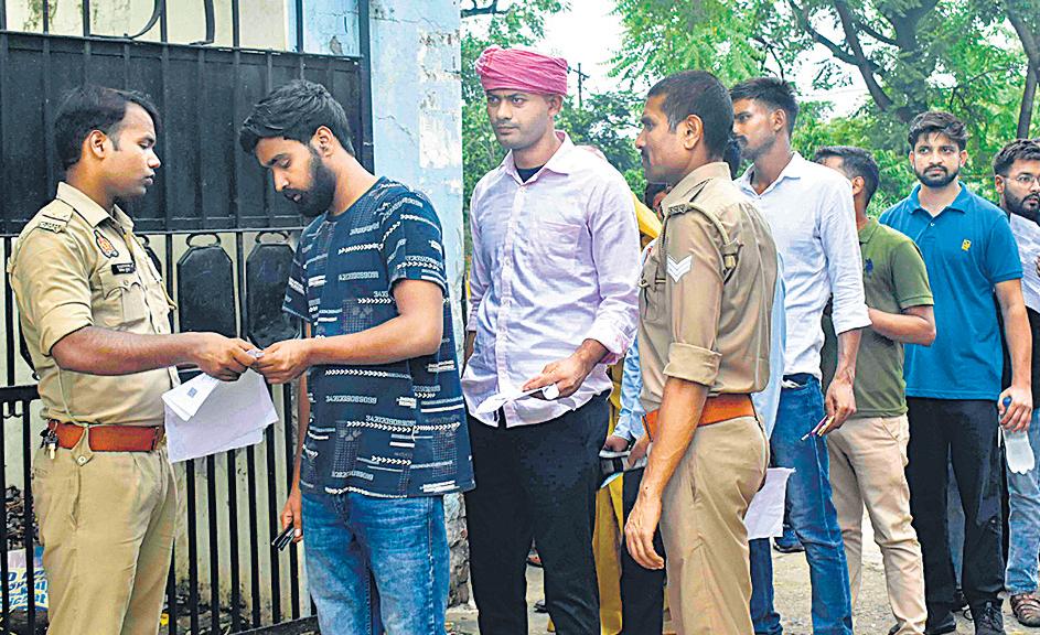42.29% candidates appear in RO/ARO prelim exam across UP