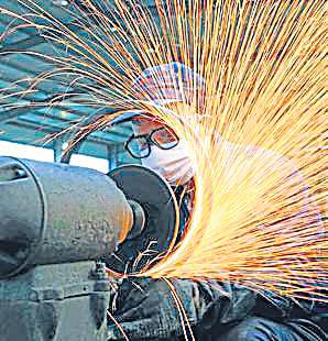 Pvt sector growth set to cool in Nov: Flash PMI