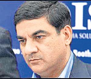 { DELHI COURT ORDERS CONFISCATION OF ASSETS } Arms dealer declared fugitive economic offender