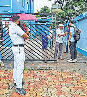 Days after student's gang rape, Kolkata law college reopens