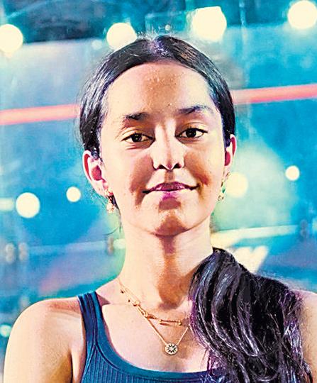 Anahat enters her first World Jr semis