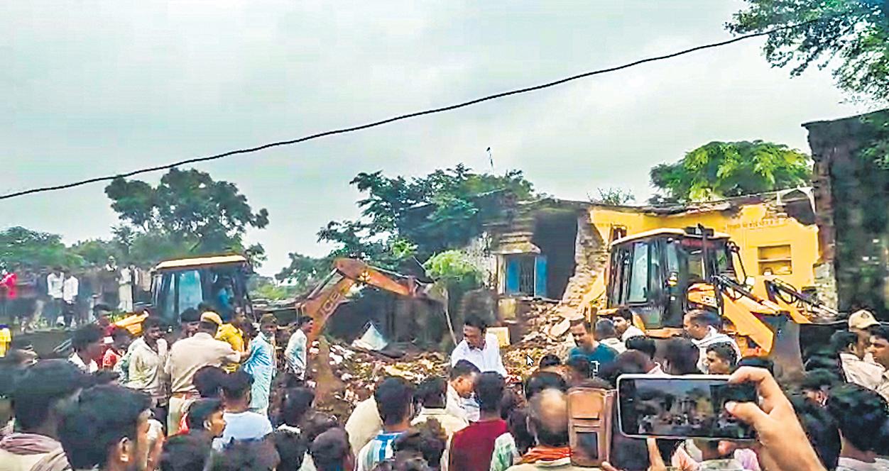 Govt school building caves in, 7 students killed in Rajasthan
