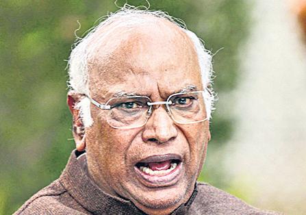 Read Nehru-Patel letters on J&K, Kharge tells PM