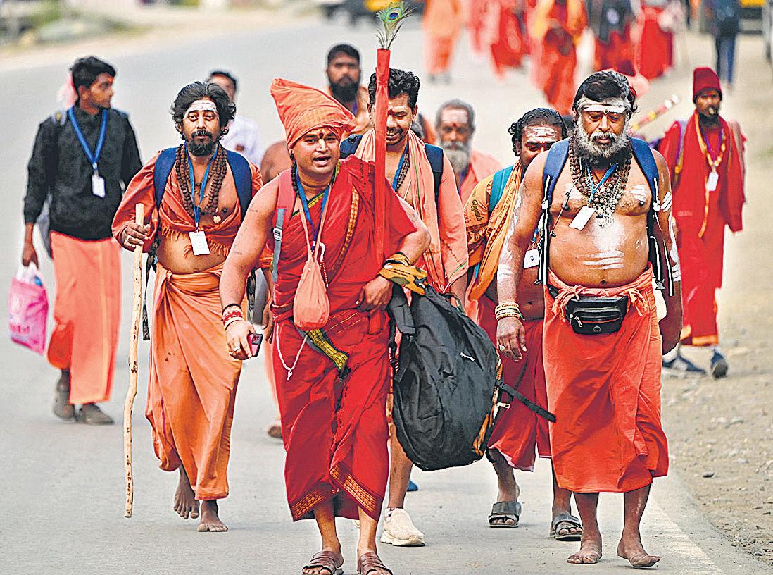 Over 12,000 pilgrims have darshan of naturally formed ice 'Shivling'