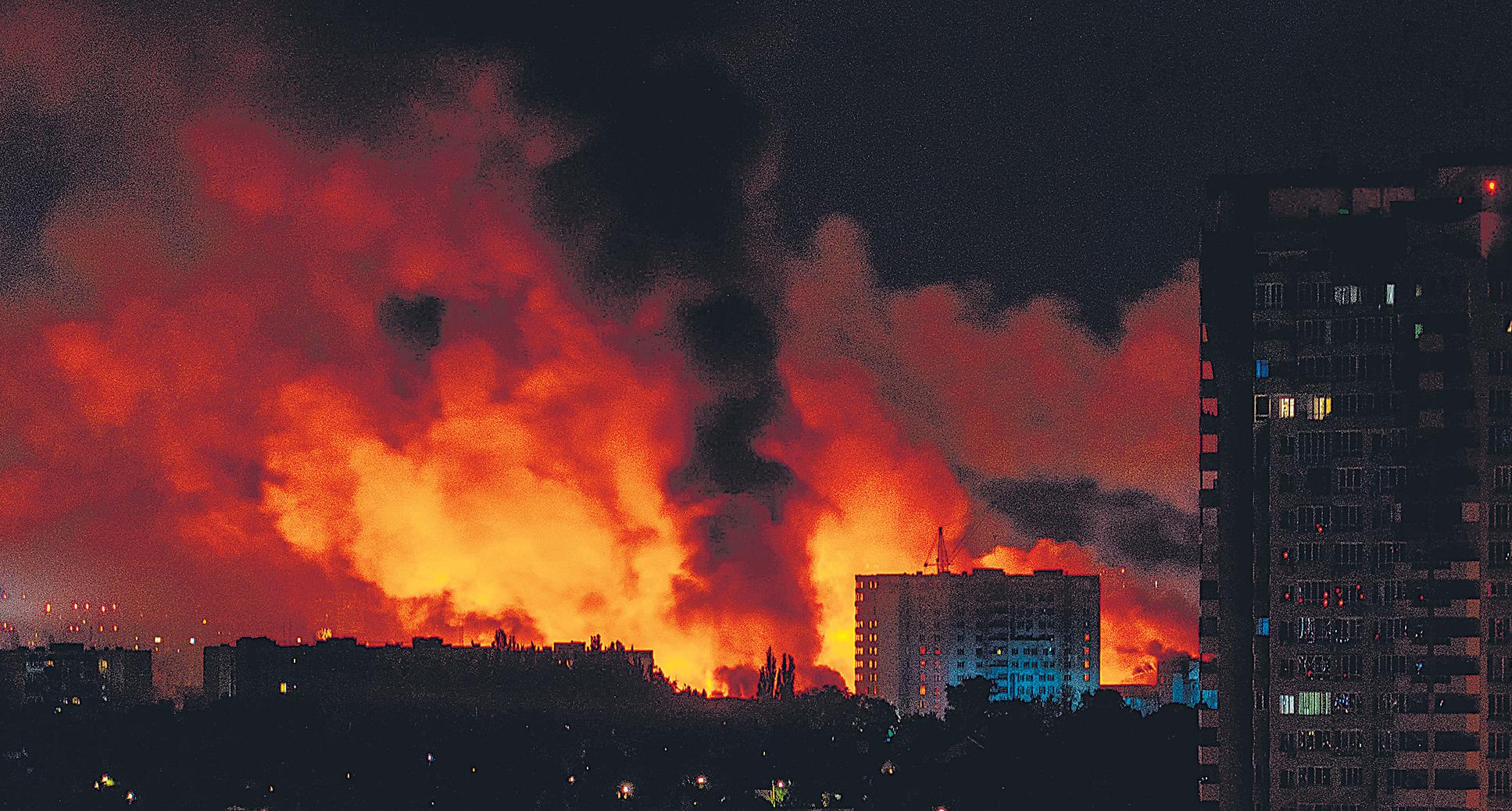 Russia brushes off talks, launches its biggest air assault on Ukraine