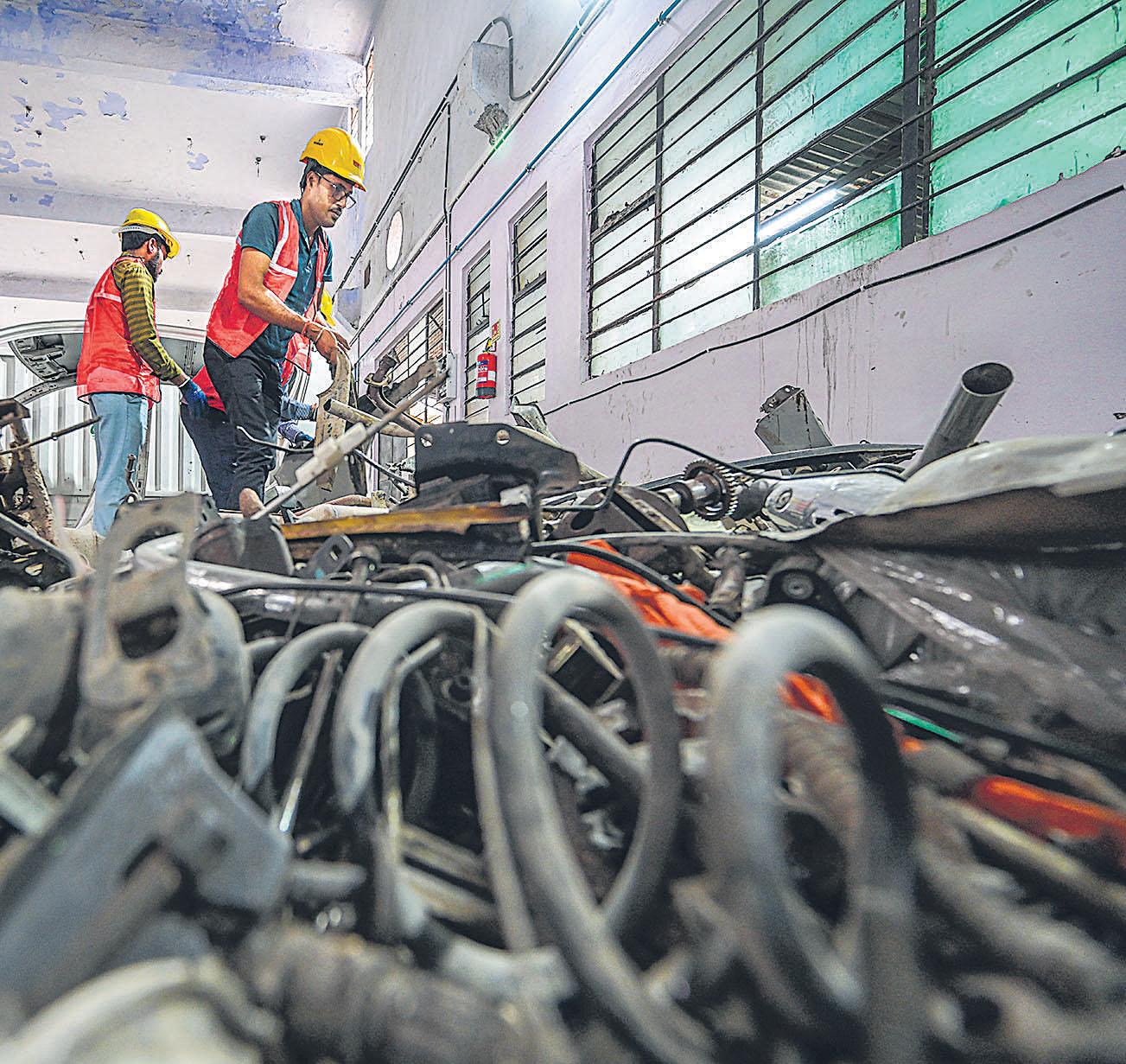 Rust and red tape: Why Delhi's ELV scrappage drive is sluggish