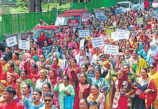 Citing ‘deity’s orders’, locals stage protest against Bijali Mahadev ropeway project