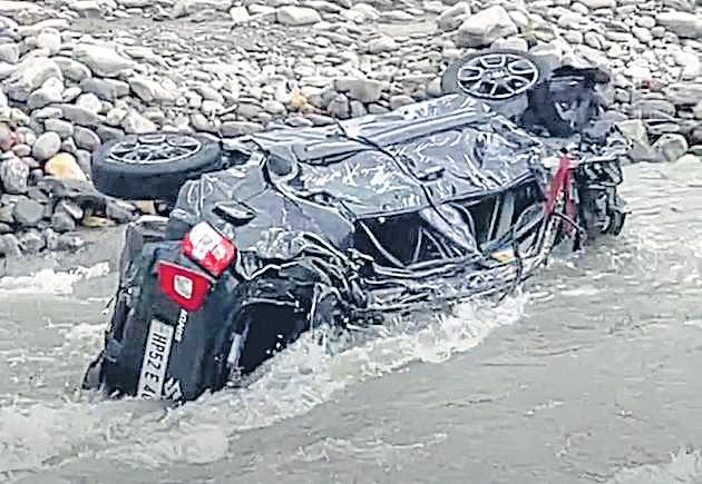 Haryana man killed, 4 others injured as truck overturns in Kangra
