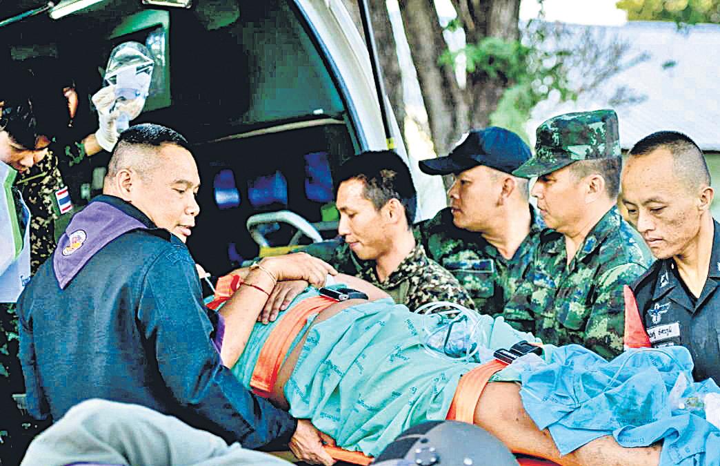 5 killed as Thai-Cambodia border clashes erupt again