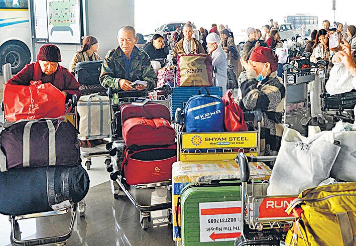Minister slams IndiGo, says it didn’t comply with new norms