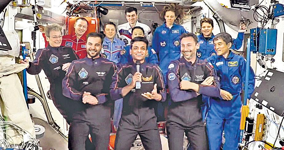 { SAYS SHUBHANSHU SHUKLA } AXIOM-4 MISSION TO UNDOCK TODAY 'India still looks saare jahan se accha from space'