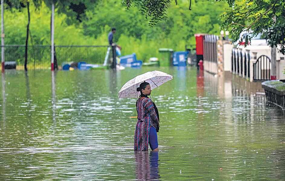 Wettest August night in 5 years; 2 die in landslide