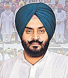{ WANTED IN 2022 RAPE CASE } ACTION DAYS AFTER COMMENTS ON FLOODS AAP Punjab MLA flees arrest as bullets, stones fly