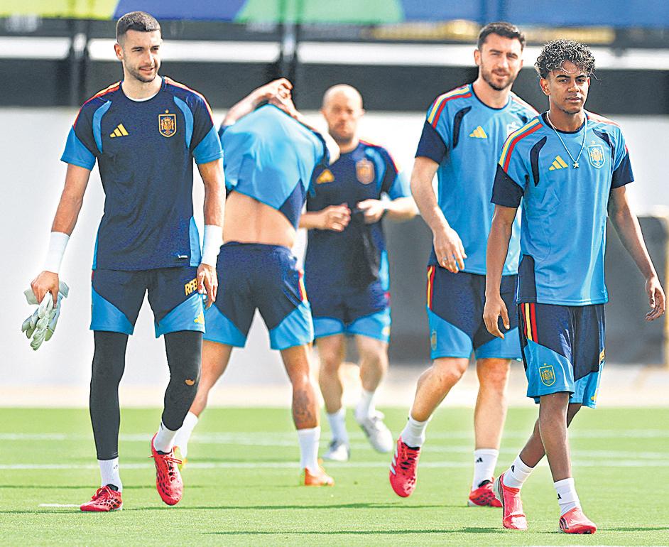 Familiarity breeds success for Spain