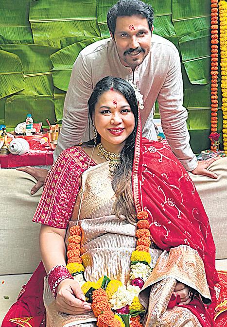 Parents-to-be Lin, Randeep radiate glow in baby shower pics