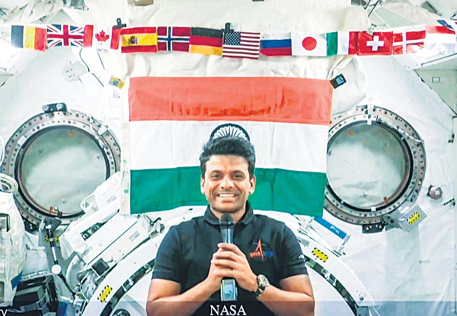 From space station, Shukla leaves children mesmerised