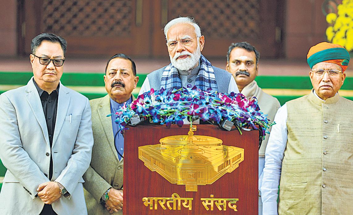 Parl session shouldn't be sacrificed for politics: PM