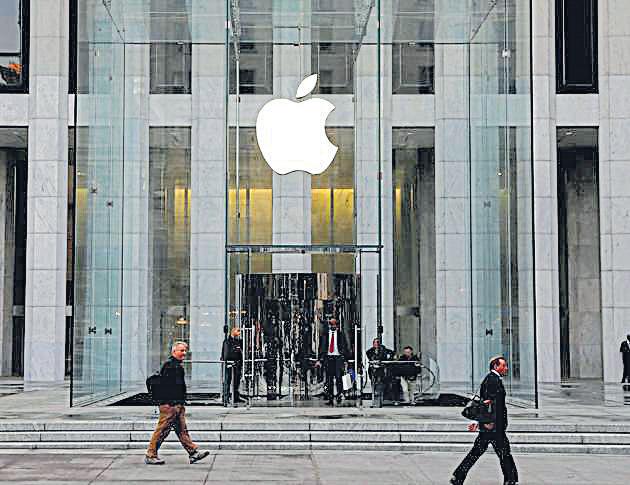 Apple lines up banks for payments play in India