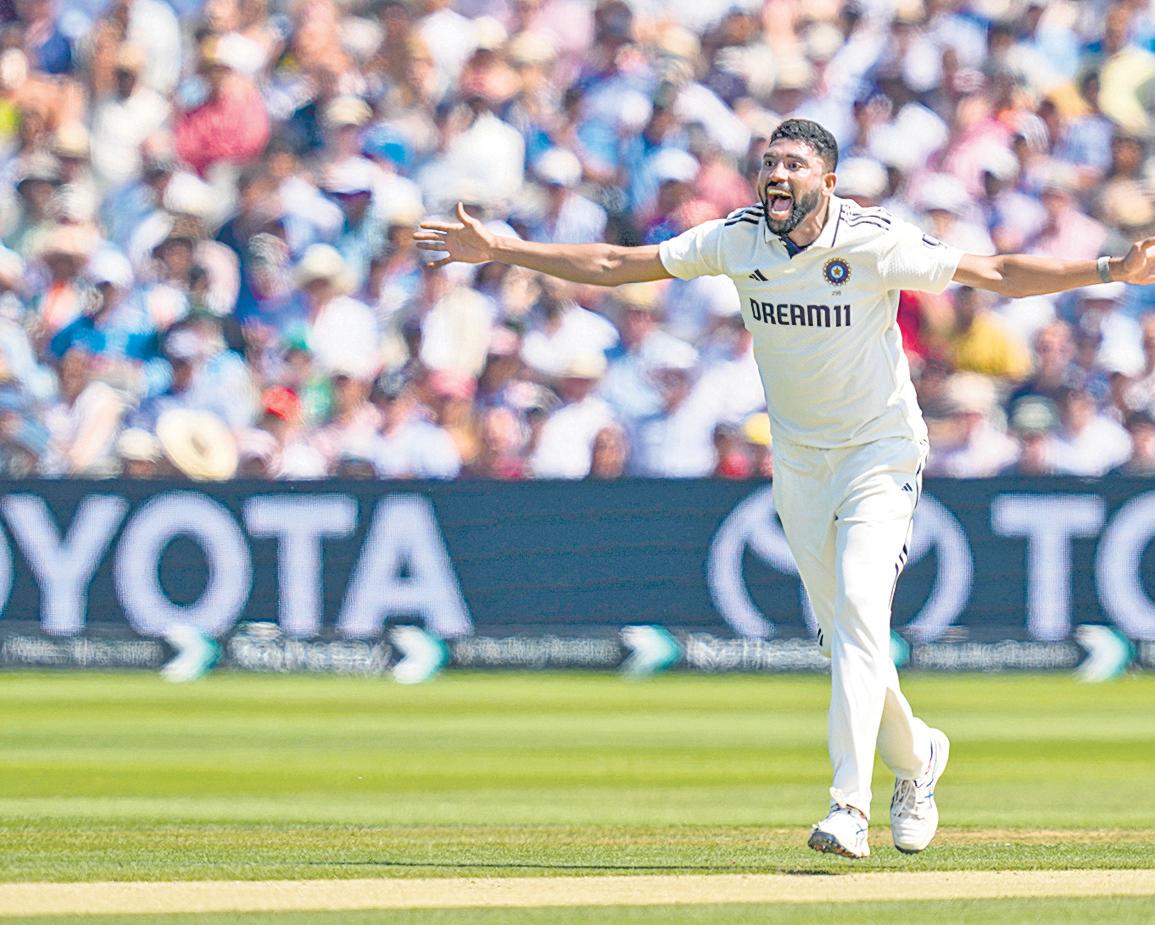 Siraj, Sundar strike as India seize control of 3rd Test versus England