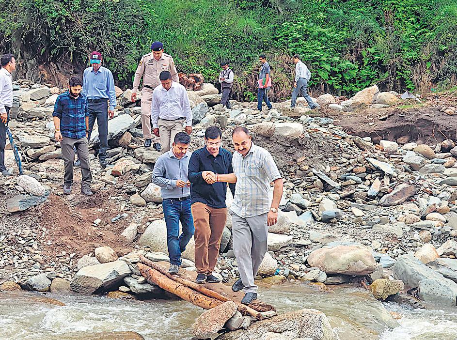 Set up team to tackle disasters, says Amit Shah