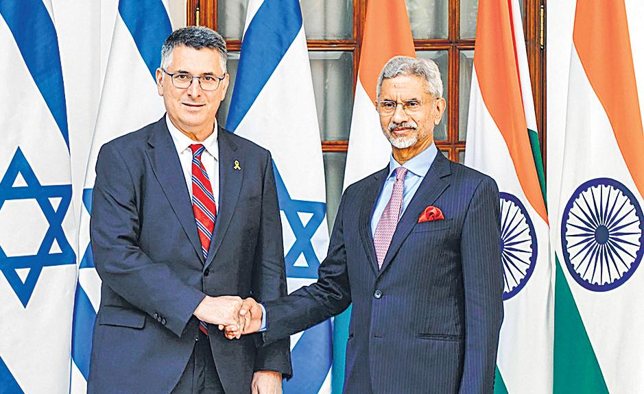 India and Israel vow to deepen bilateral ties