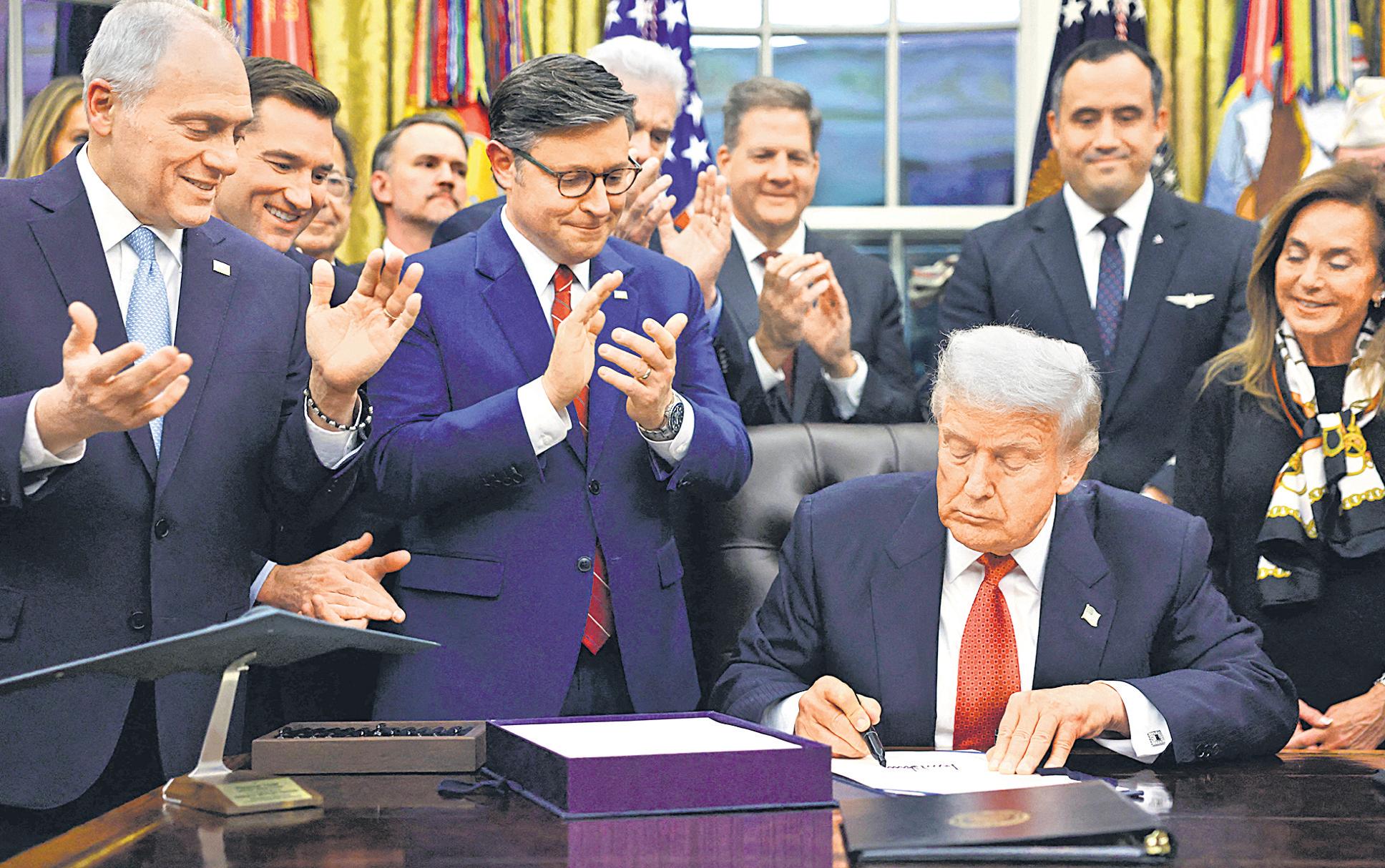 Trump signs bill to end shutdown