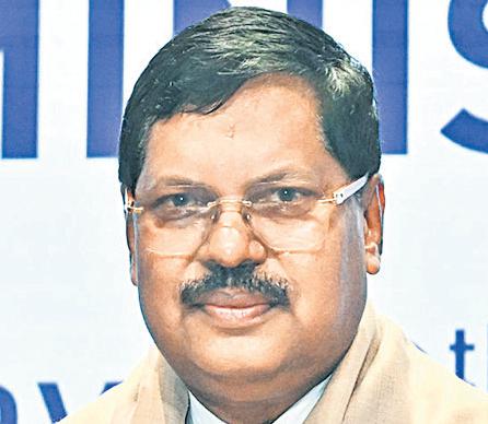 Lawyer attempts to hurl shoe at CJI in apex court