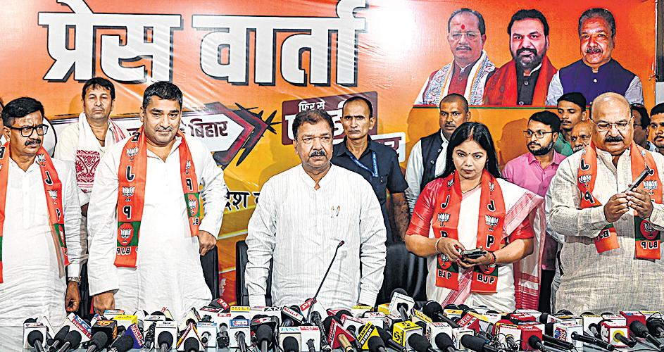 Ahead of polls, shifting loyalties come to fore