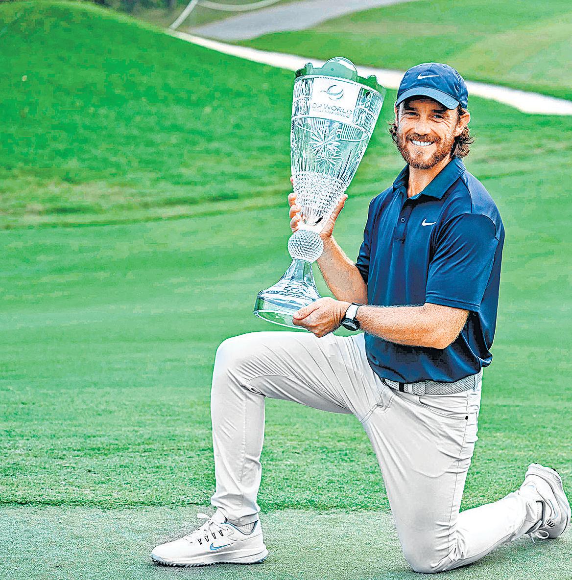 Fleetwood sweeps to two-shot win at DGC