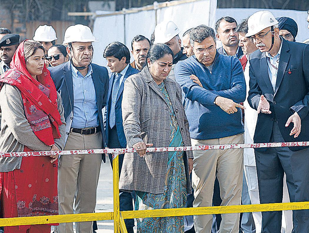 DELHI GOVERNMENT STANDS AGAINST INDUSTRIAL POLLUTION