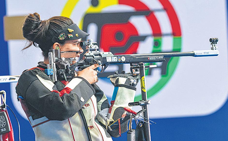 Amid new rule confusion, Aakriti wins 50m 3P silver