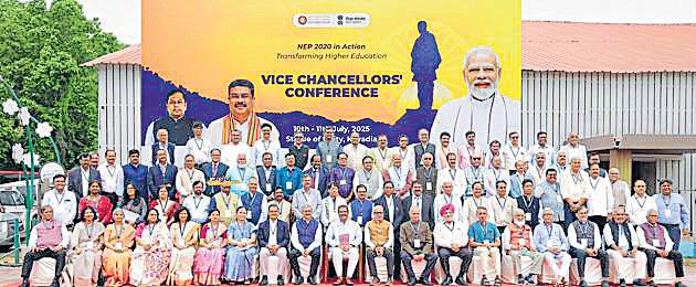 AMU VC for transformation of Malaviya teacher training centres
