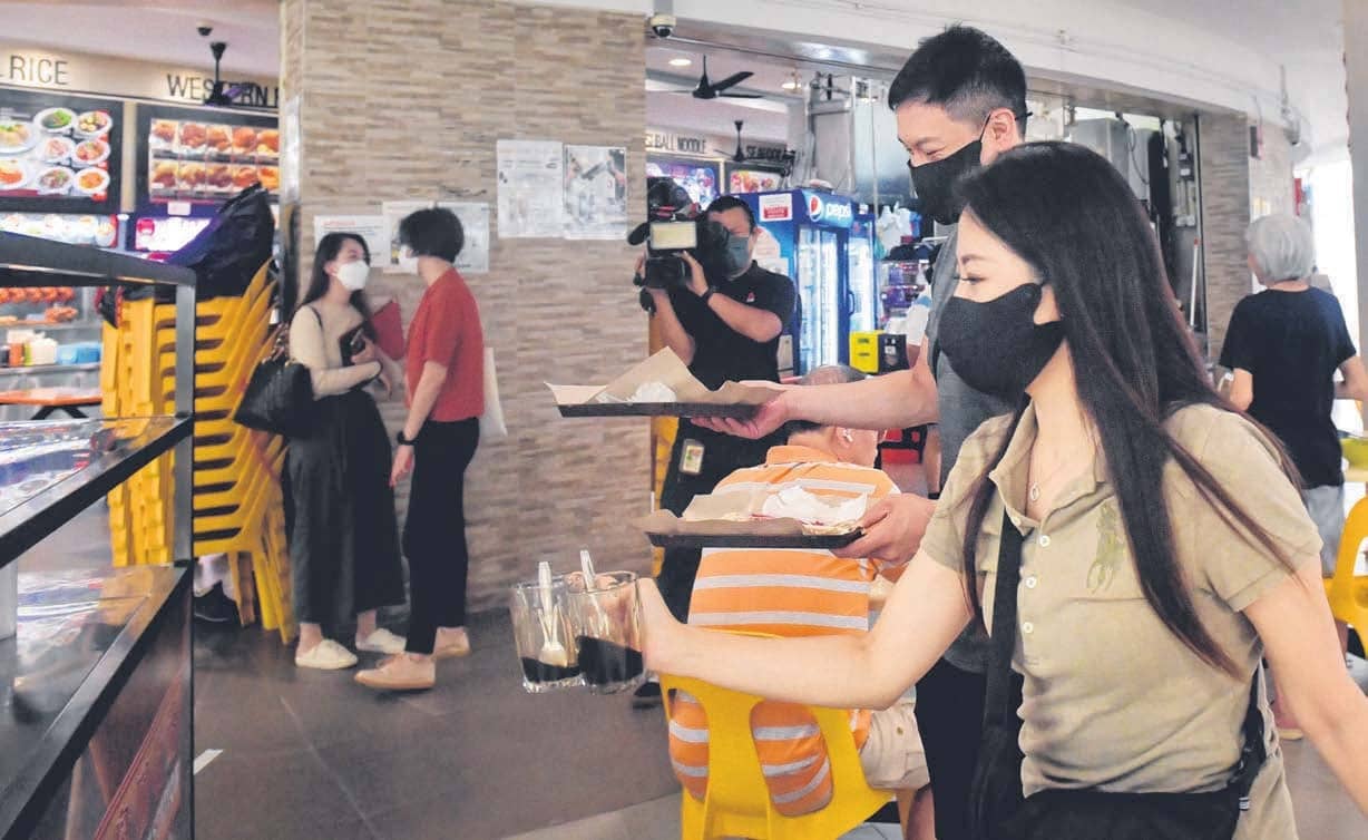 Clearly Marked Stations Encourage Diners To Return Trays, Say Cleaners