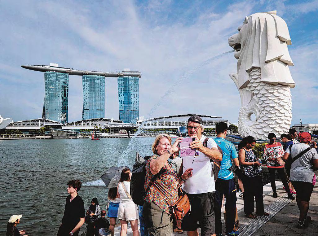 Singapore Hotels' Average Room Rate Rises But Overall Takings Dip