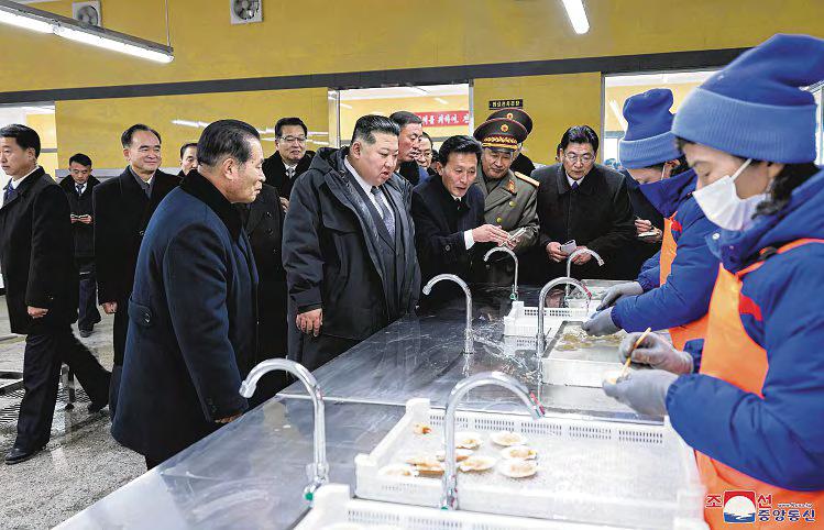 Kim lauds North Korea's new fish farm, calls for regional development