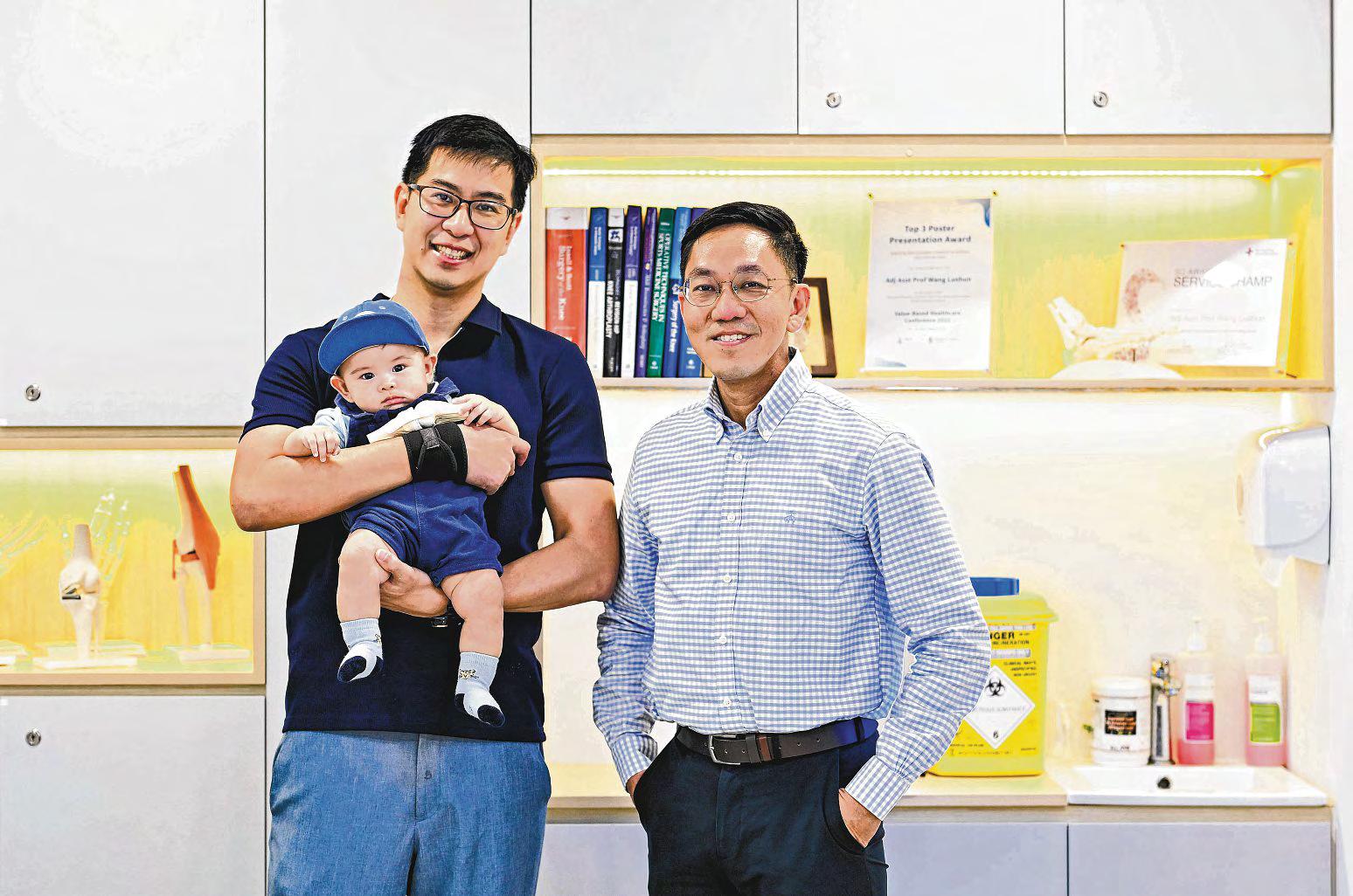 More dads developing 'mummy's wrist'