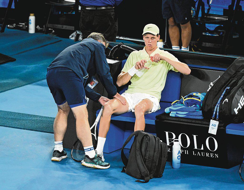 CRAMPING SINNER ACHES FOR THE TITLE