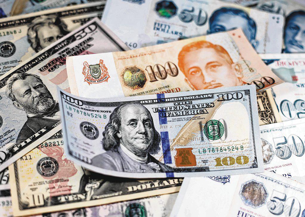 MAS policy shift unlikely to weaken Singdollar, but stronger US dollar might