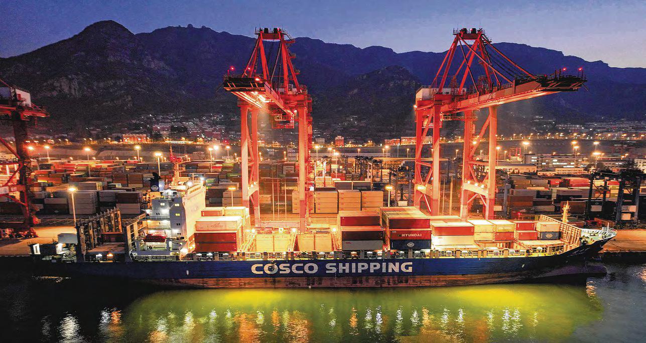China retaliates against US tariff hikes but leaves room for dialogue