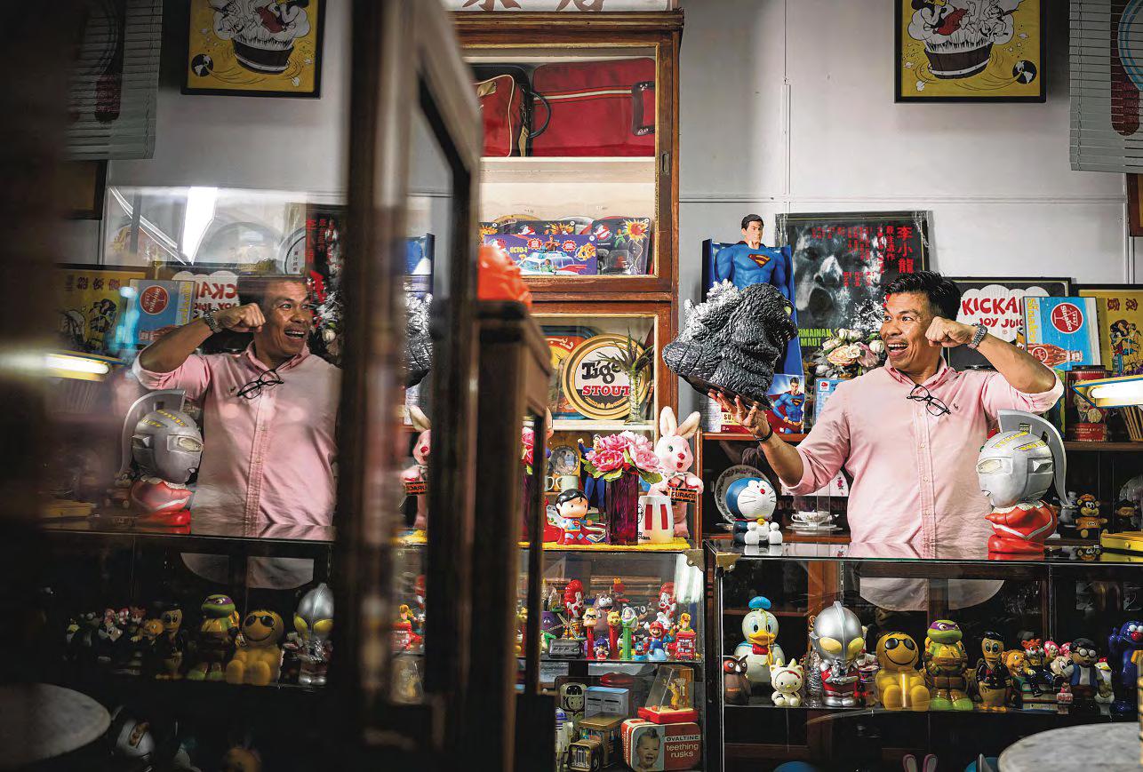 Ex-cop puts investigative skills to rewarding use on vintage trail