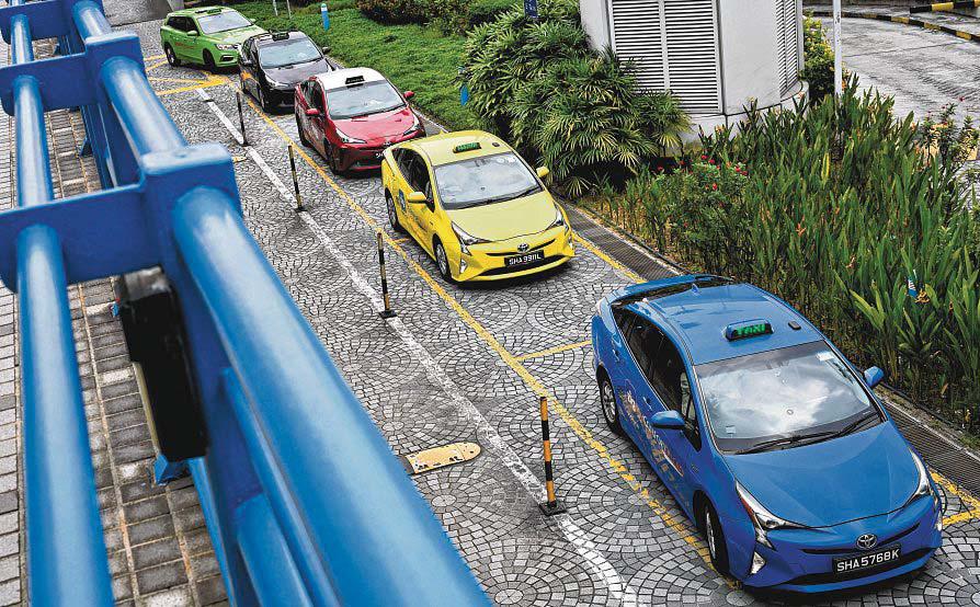 Taxi operators to be allowed to sell cabs over 3 years old, convert used cars to taxis