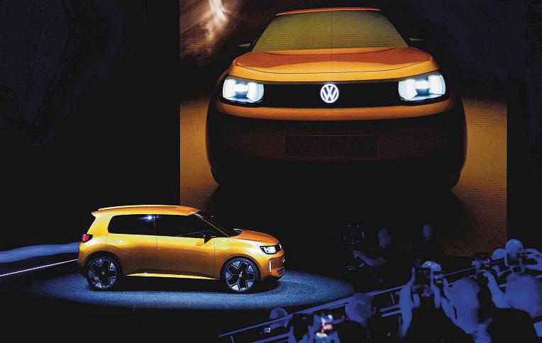 VW Unveils Budget EV to Win Over Europe's Squeezed Consumers