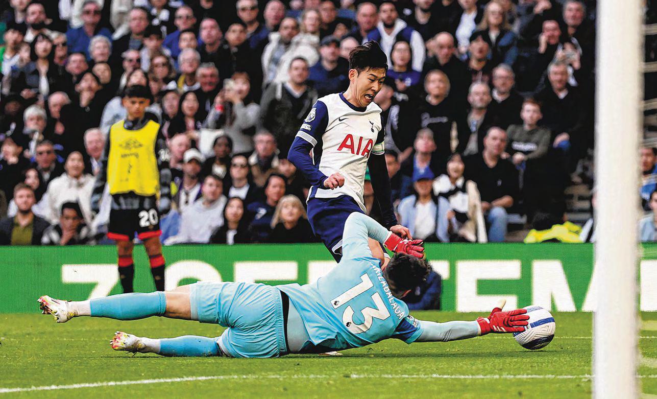 Tottenham Lucky To Salvage Home Draw