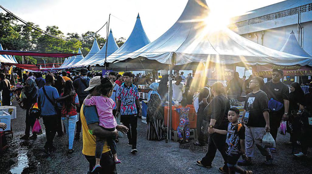 Johor Ready for Surge of Hari Raya Shoppers from S'pore