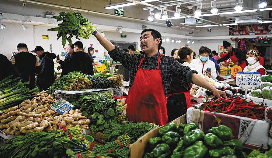 Chinese shoppers shrug off tariffs on US farm products, pantry staples