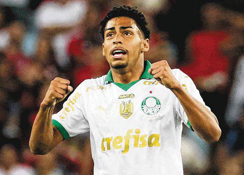 Crying teenager reminds us how much racism hurts